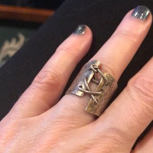 Custom artisan sterling band ring 7